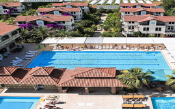 تور آنتالیا هتل بلکون از کرمان