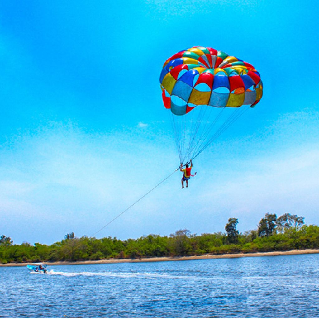 تفریحات آبی کیش